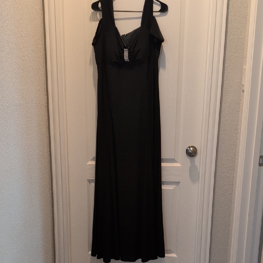 R&M Richards Black Spaghetti Strap Maxi Gown